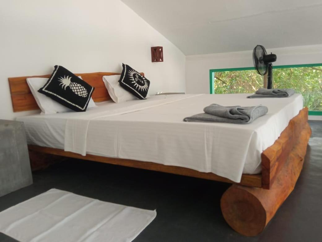 Beach House Kalukatiya - Family Villa, Seaview Room, Garden Room Диквелла Экстерьер фото