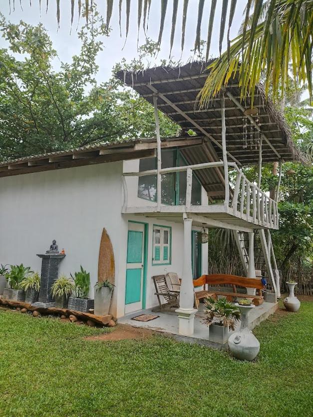 Beach House Kalukatiya - Family Villa, Seaview Room, Garden Room Диквелла Экстерьер фото
