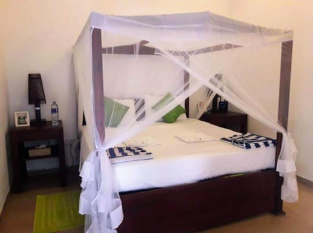 Beach House Kalukatiya - Family Villa, Seaview Room, Garden Room Диквелла Экстерьер фото